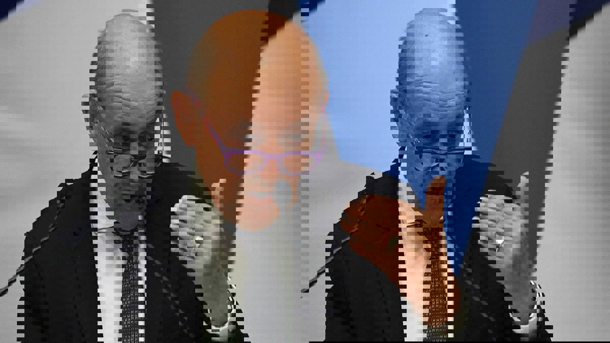 وزير خارجية فرنسا: كل شيء وارد في الأزمة الأوكرانية