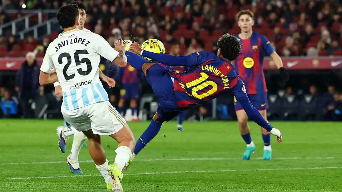 هدف خرافي من لامين يامال خلال مباراة برشلونة ضد ريال أوفييدو (فيديو)