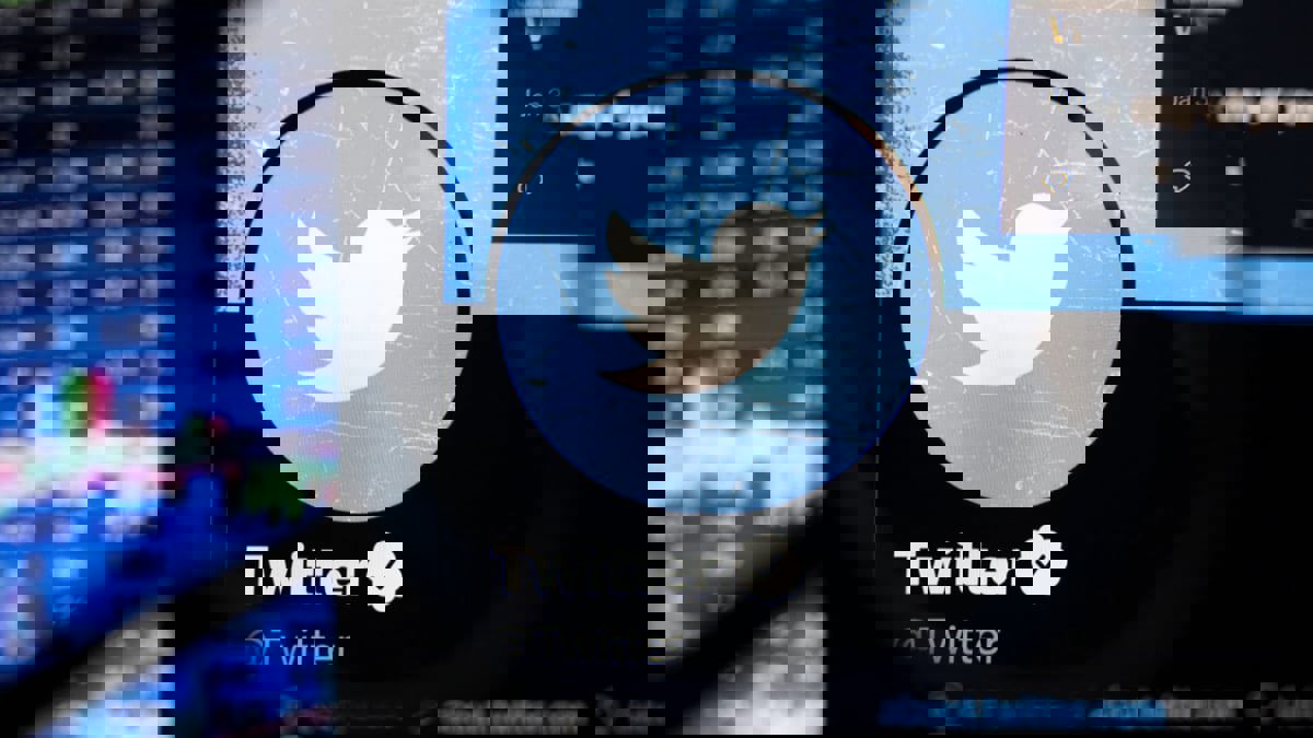 تغريدات موجهة لرئيسة وزراء بريطانيا ليز تراس تخطئ وجهتها لتصل إلى ليز تراسِل