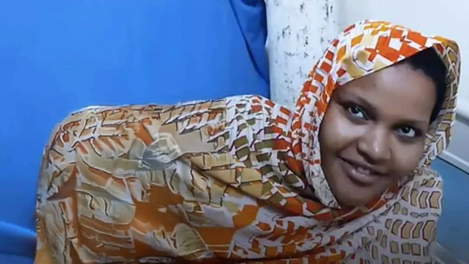 بعد دقائق من ولادتها.. شابة سودانية تقدم امتحان الثانوية بالمستشفى