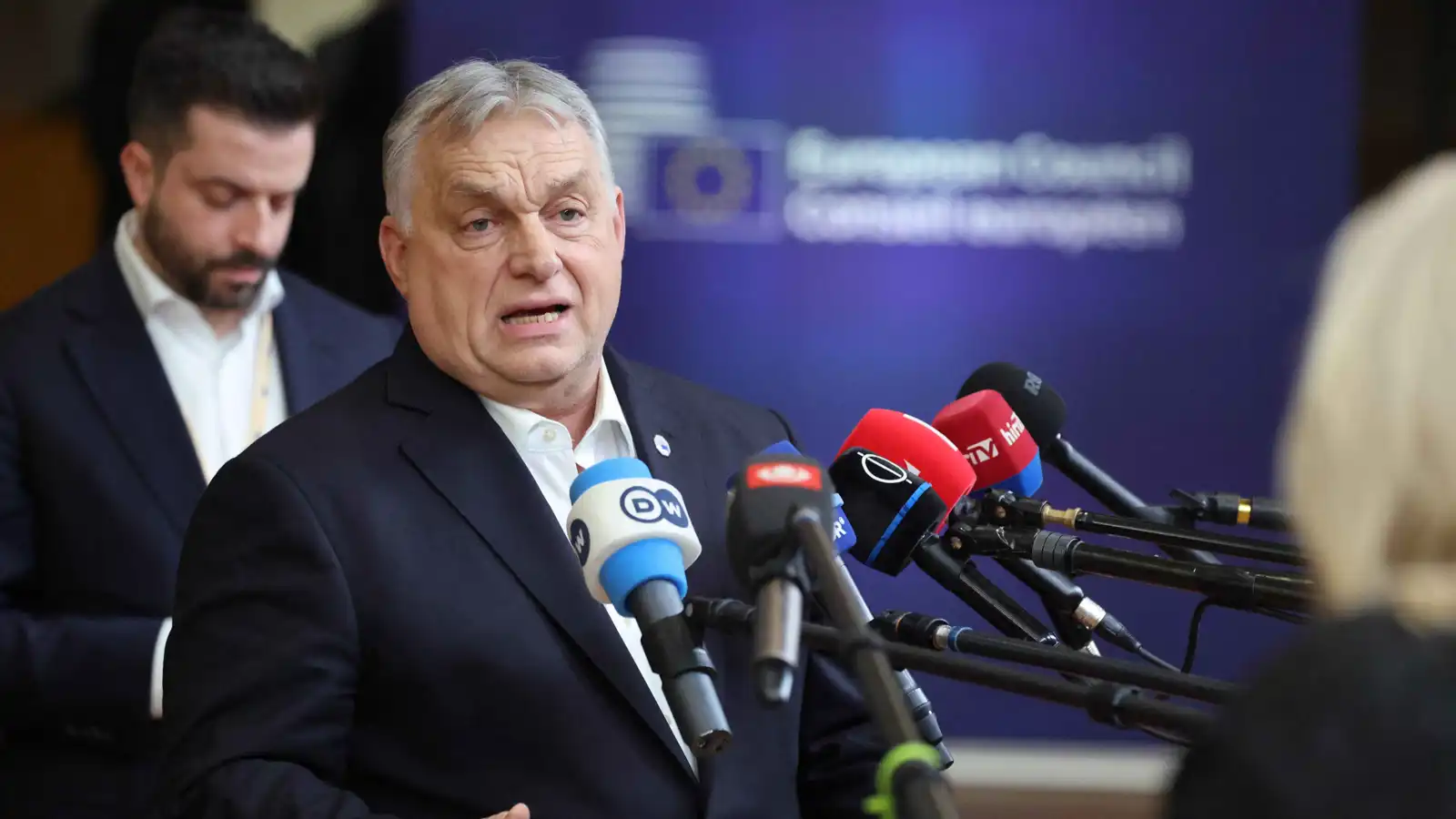 "أوكرانيا عدو".. أوربان يرمي كييف في خانة "الأعداء" قبل انتخابات 2026