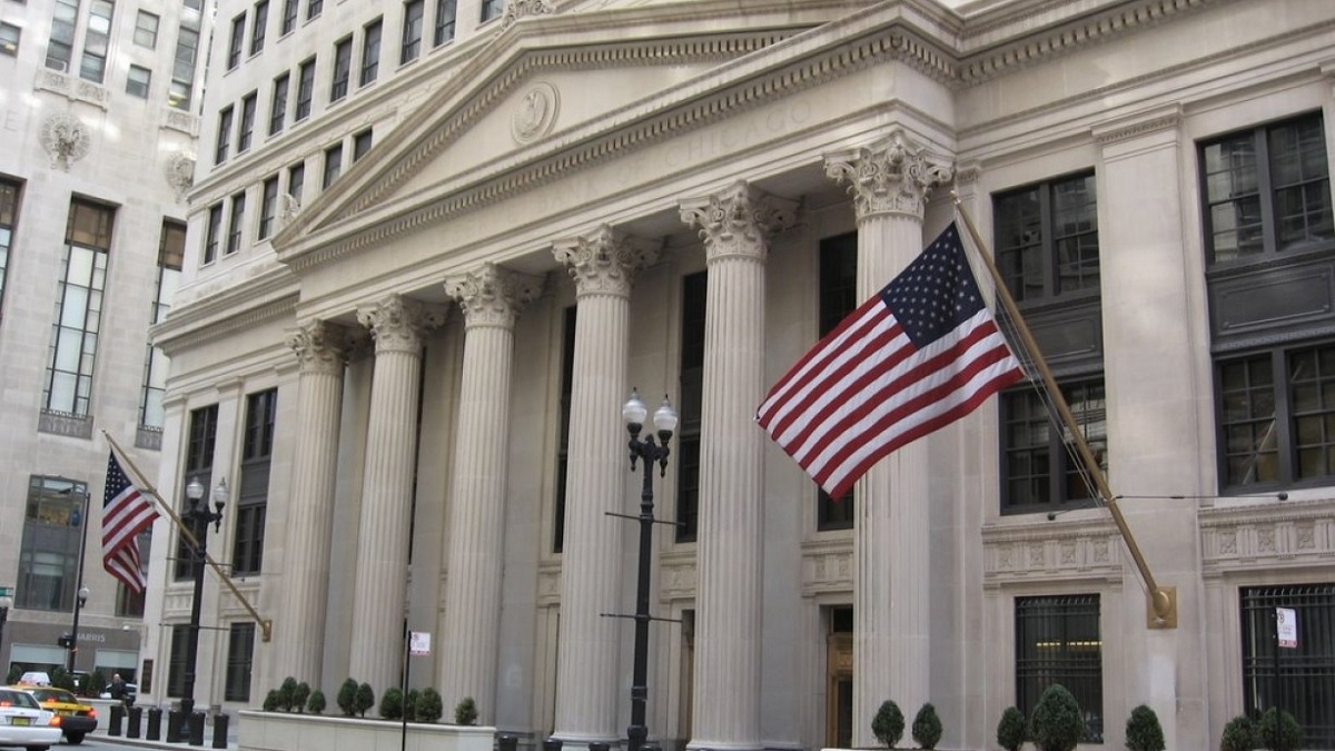 مسؤول: الضغوط المصرفية تقرب الولايات المتحدة من الركود