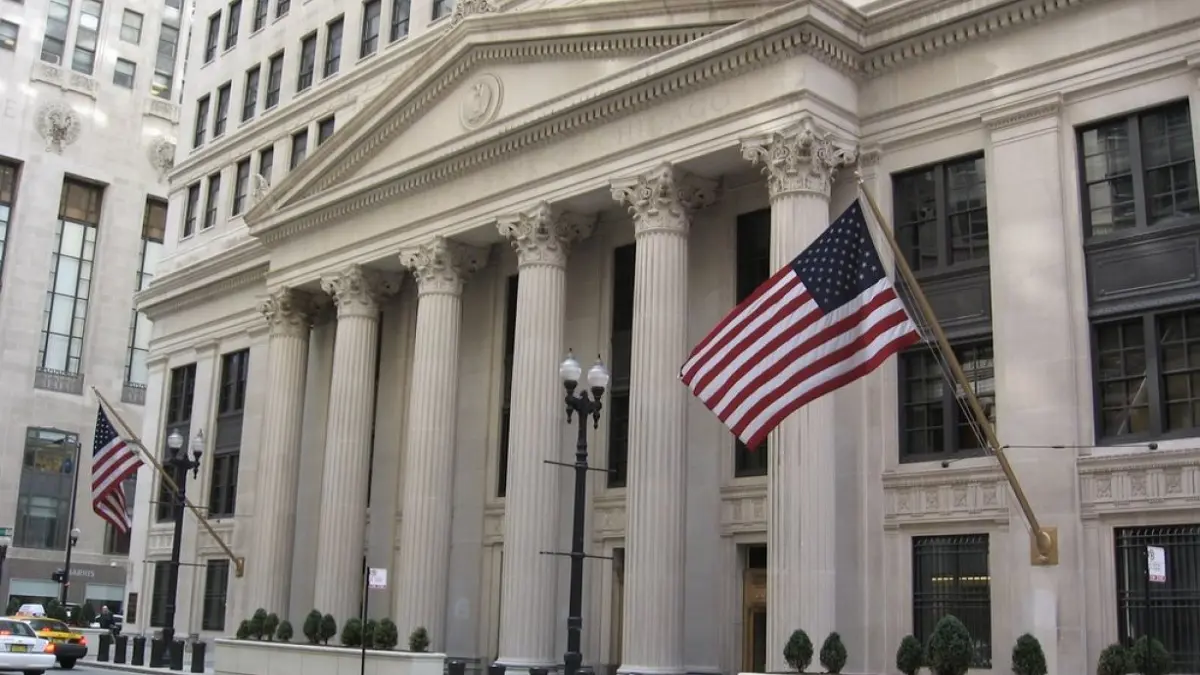 مسؤول: الضغوط المصرفية تقرب الولايات المتحدة من الركود