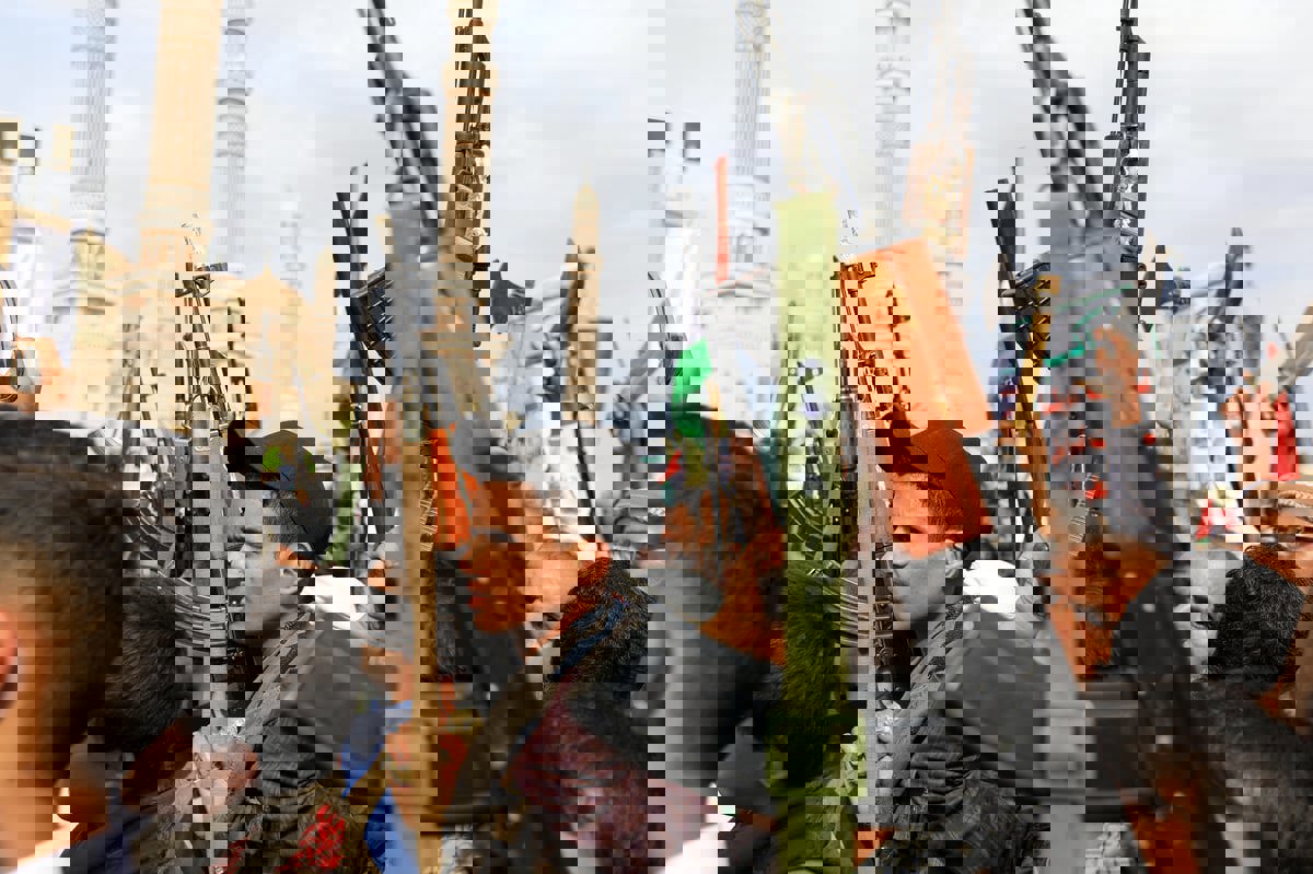 الحوثي والقاعدة في اليمن.. من التعاون الخفي إلى "التنسيق الميداني"