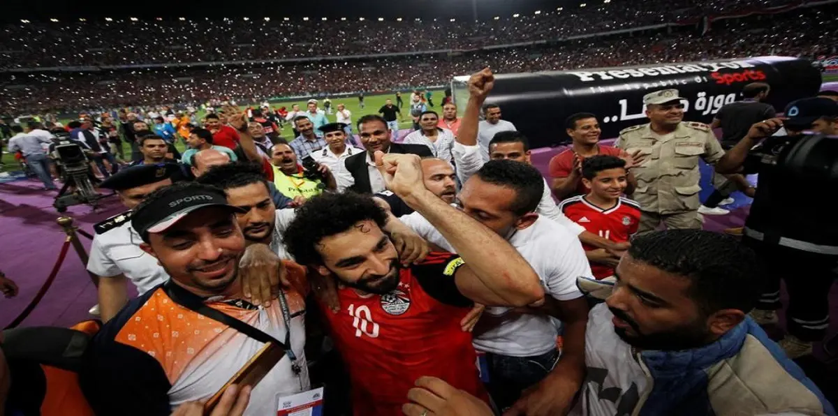 محمد صلاح يتبرع لمساعدة اللاعبين المصريين المعتزلين