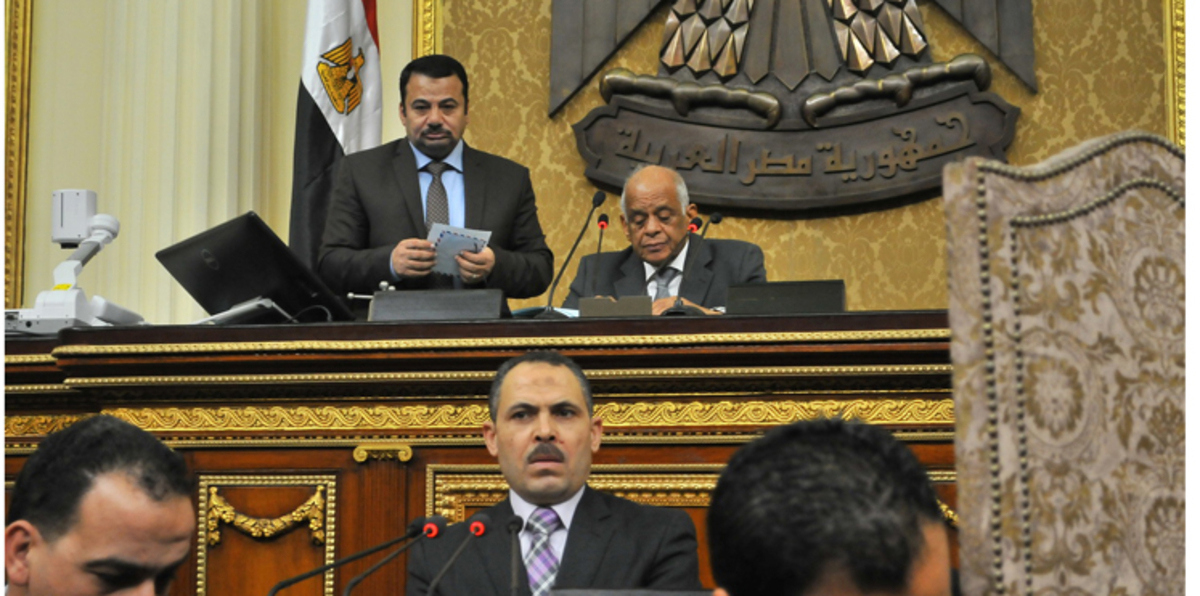 اتهام رئيس البرلمان المصري بترهيب النواب ومخالفة الدستور (صورة)
