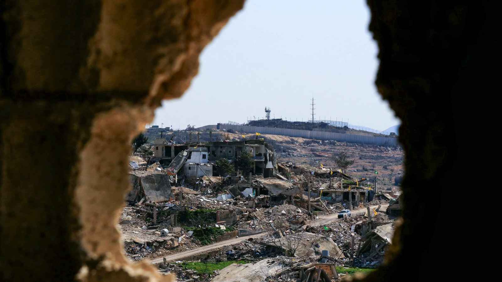 صبر واشنطن ينفد.. نزع سلاح حزب الله يضع لبنان أمام خيارات صعبة