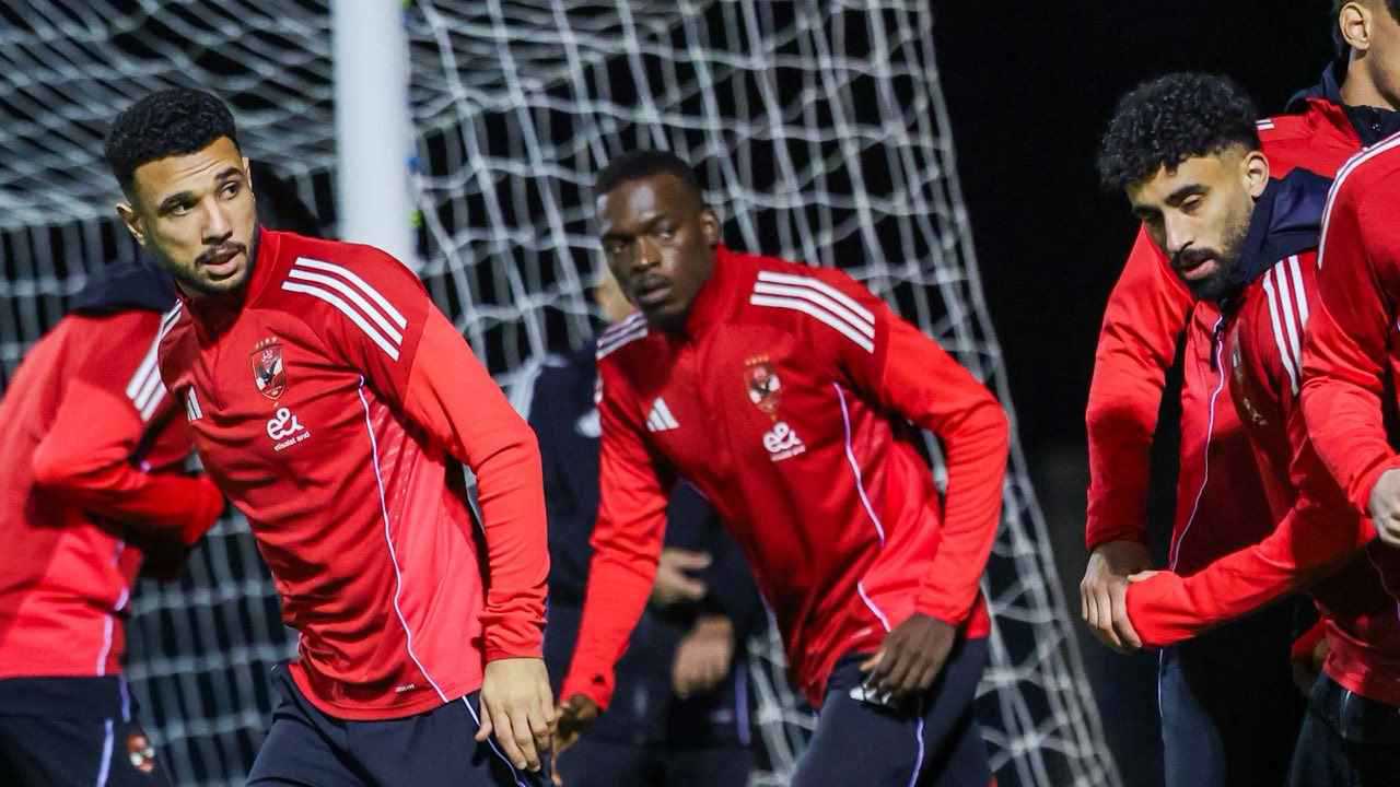 ليس كامويش فقط.. الأهلي المصري يضحي بمحترف جديد 