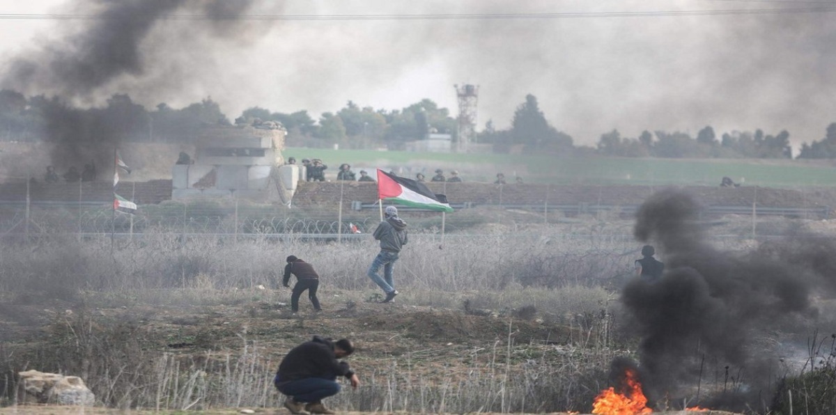 حصيلة شهداء غزة تصل إلى 52