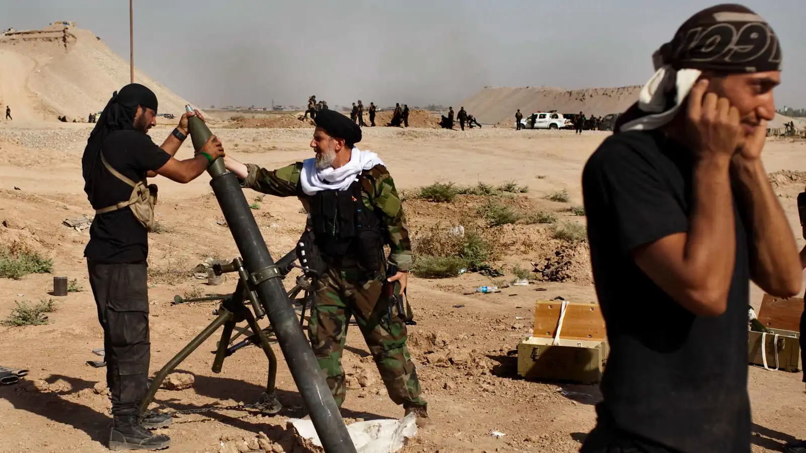 وسط ضغوط أمريكية.. سافايا يعلن بدء معركة "حصر السلاح" في العراق