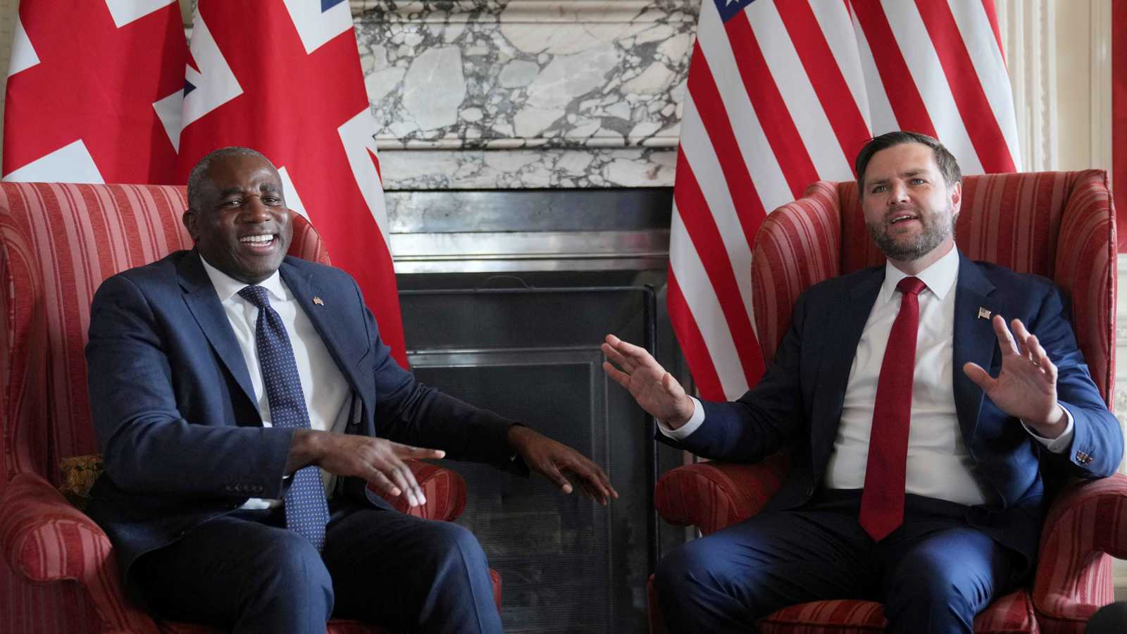 لامي ودي فانس يبحثان الوضع في غزة