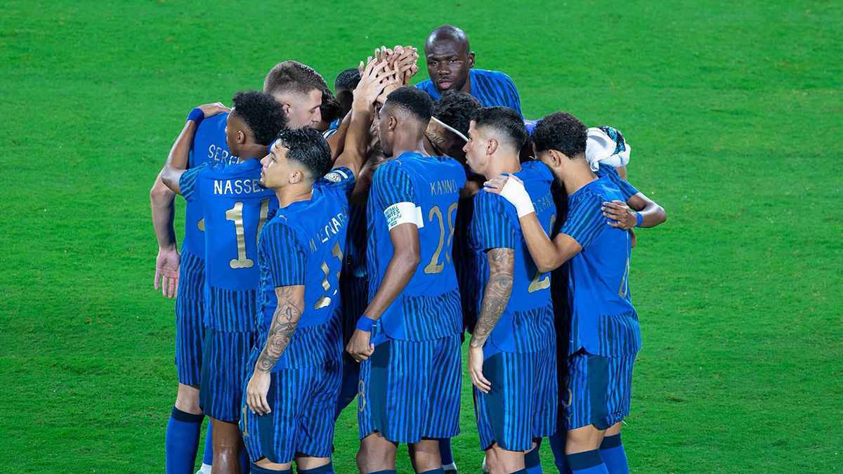 الهلال يضع الأهلي المصري في "حرج شديد" في مونديال الأندية