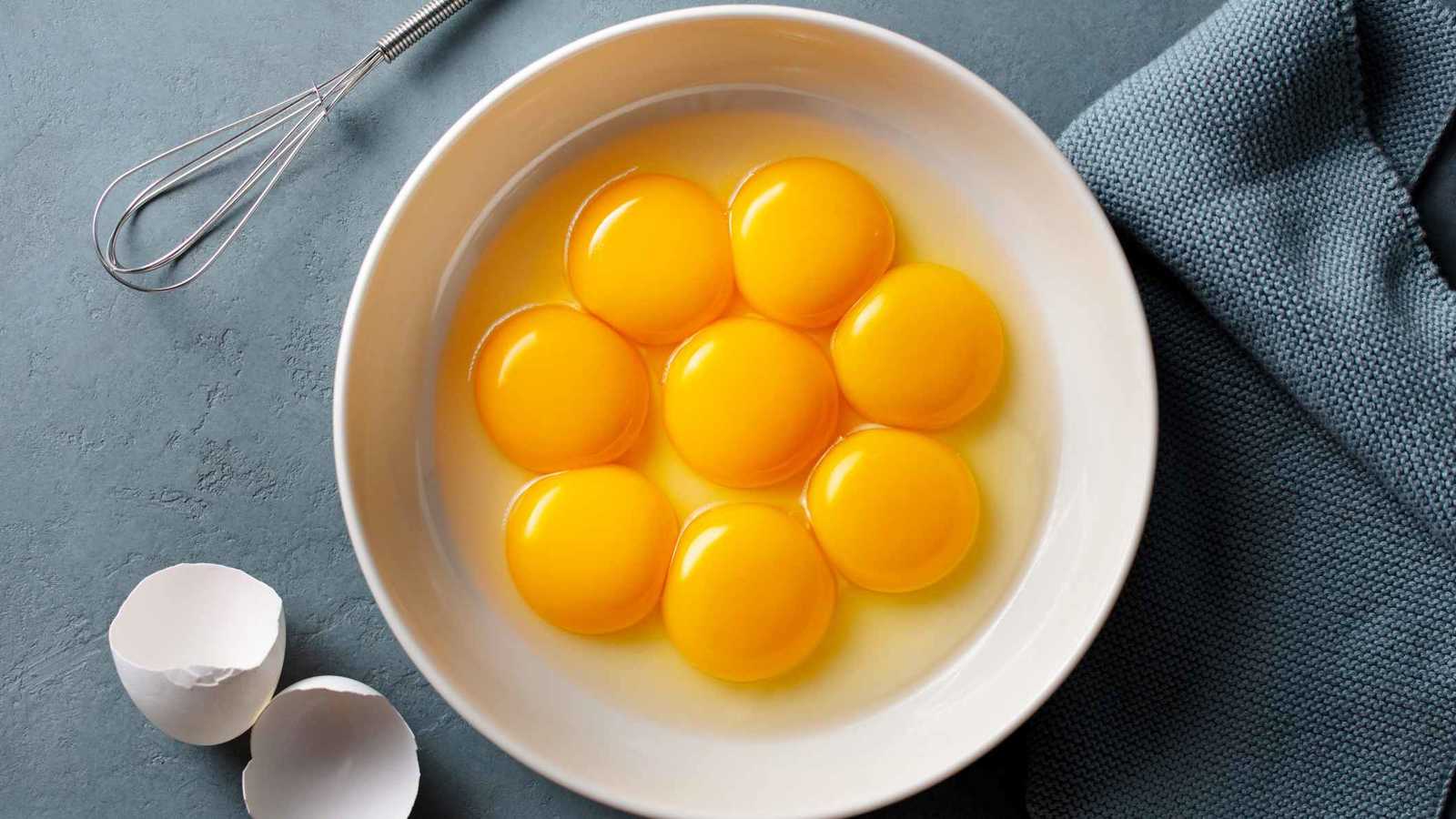 هل يمكن أن يسبب صفار البيض نوبة قلبية؟