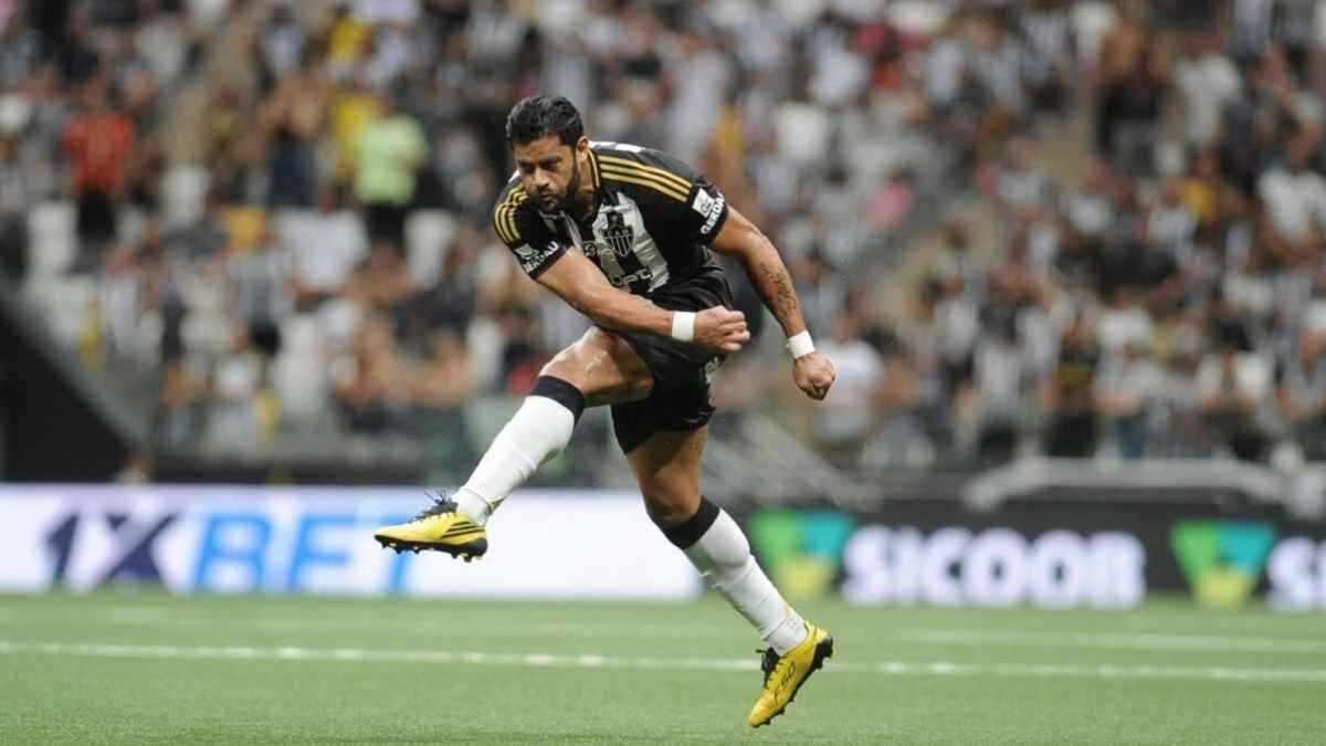 من مسافة 40 ياردة.. هالك يسجل هدفا مذهلا (فيديو)