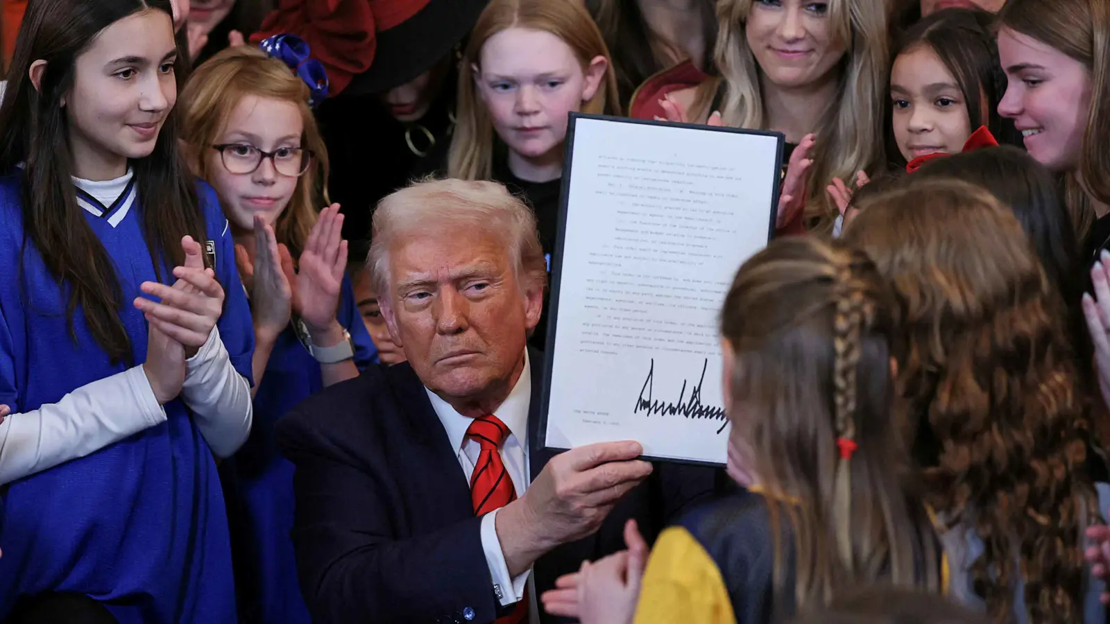 ترامب: وزارة التعليم تمثل "عملية احتيال كبيرة" ويجب إغلاقها