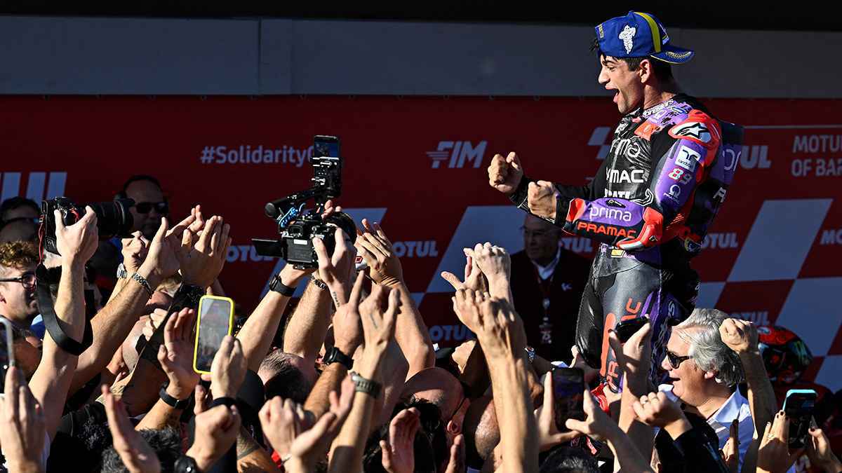 خورخي مارتن يفوز ببطولة العالم للدراجات النارية