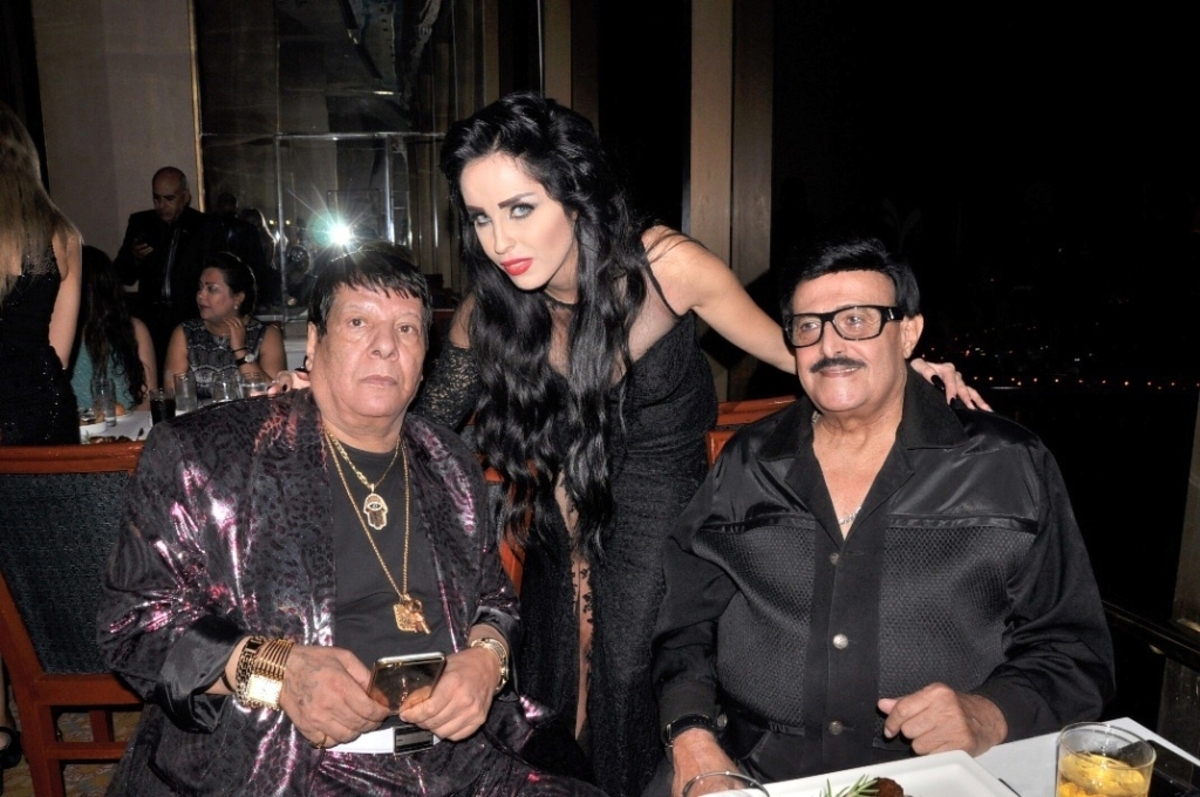 مغازلة سمير غانم وشعبولا لـ"منار" في عيد ميلادها (صور)