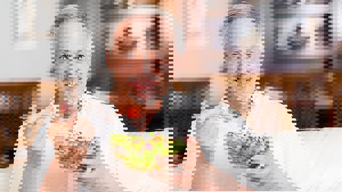 6 أطعمة يجب أن يتجنبها الرجال بعد عمر الخمسين