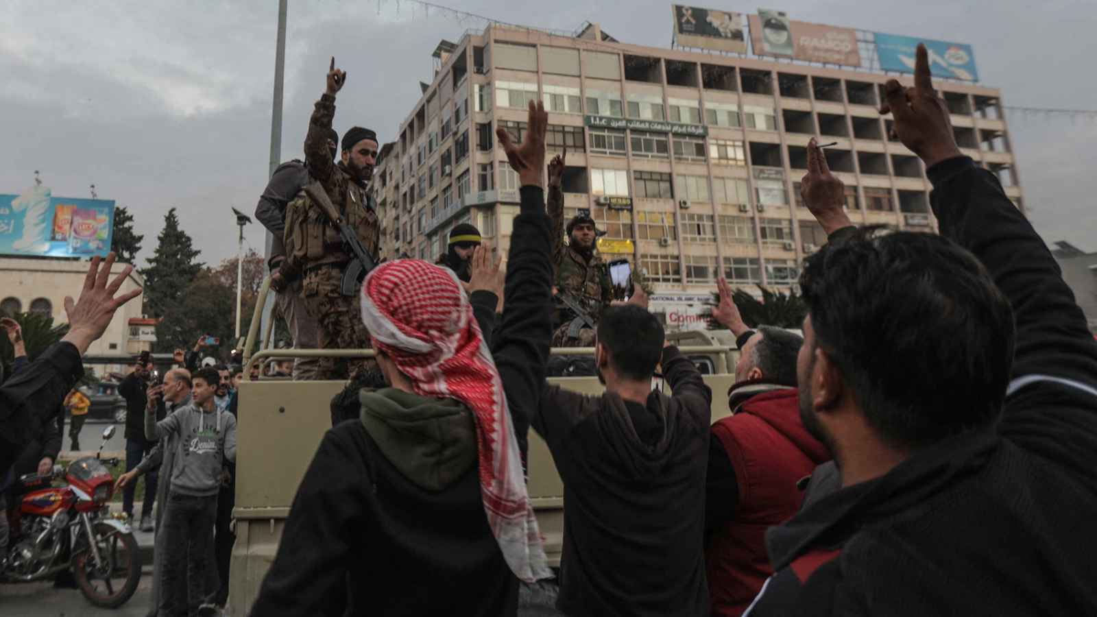 خاص- تحرك بالخفاء وشراء ولاءات.. الإخوان يديرون "حرب الظل" في سوريا