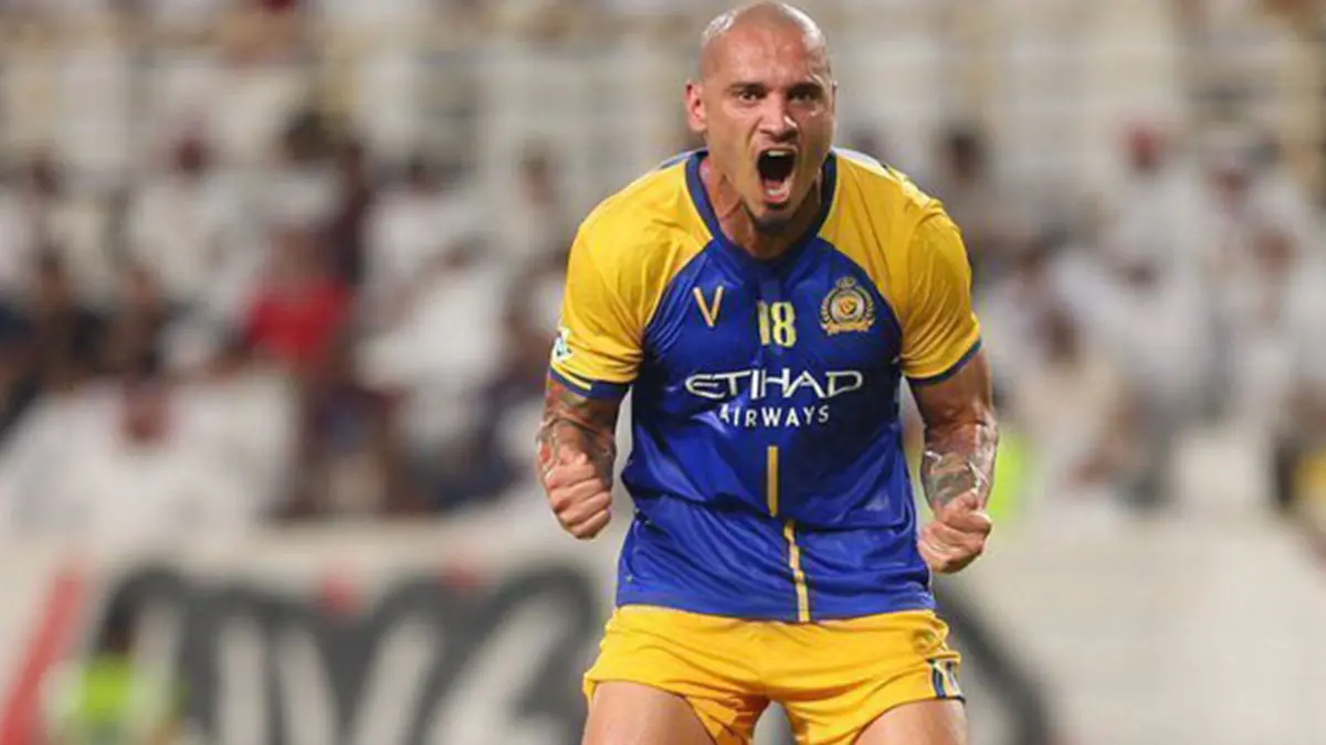 غلطة سراي التركي يعلن رسميا بيع عقد مايكون لنادي النصر السعودي