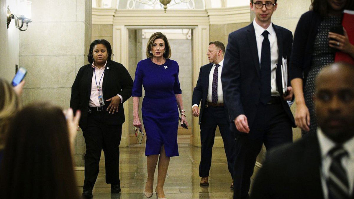 رئيسة مجلس النواب الأمريكي تقوم بزيارة غير معلنة لأفغانستان