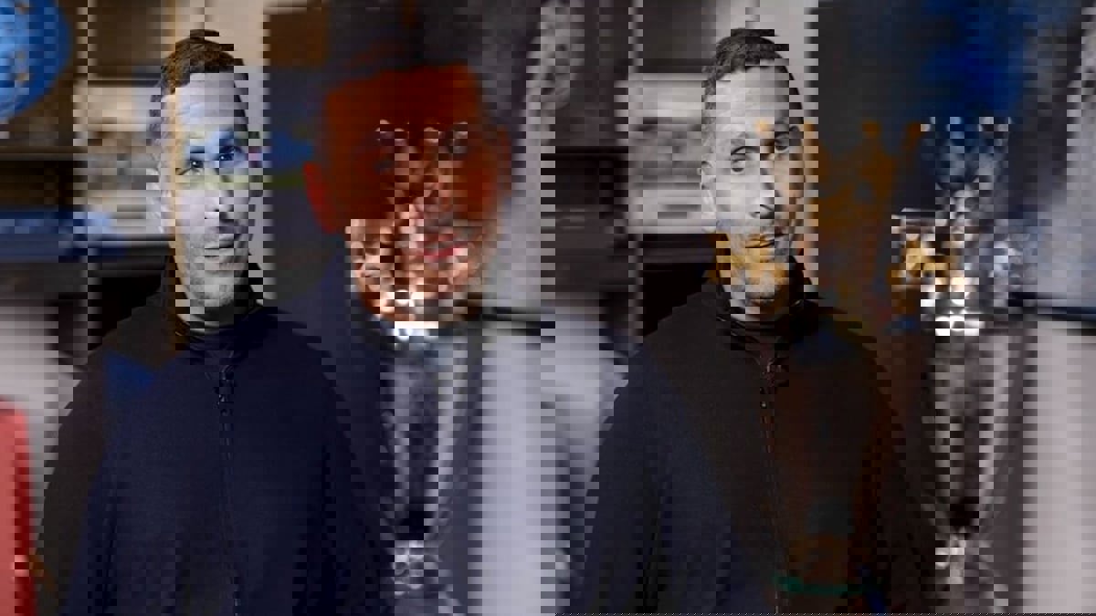 خلدون المبارك يكشف عن إنشاء تماثيل جديدة لتكريم 3 من أساطير مانشستر سيتي