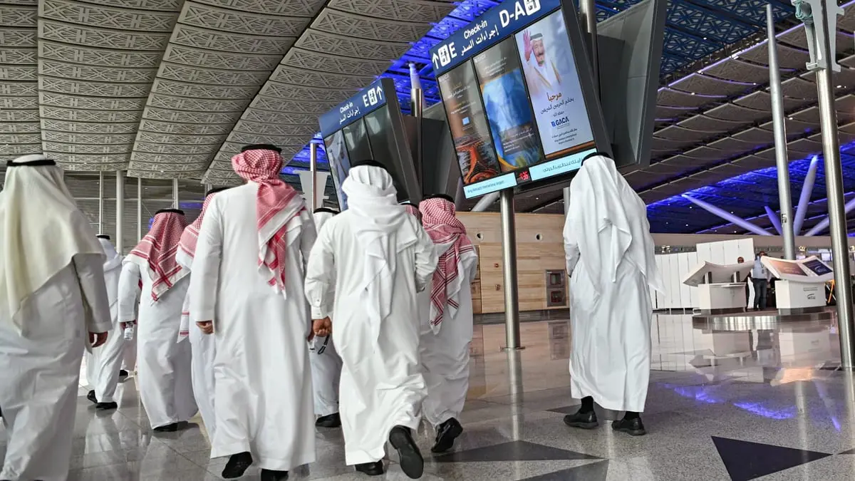 السعودية تتيح تأشيرة المرور للزيارة لجميع الجنسيات 