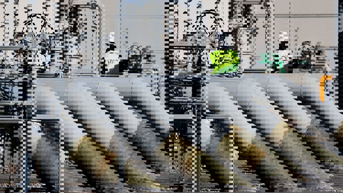 صحيفة بريطانية: القطاع الصناعي في أوروبا "يدفع ثمن" الحرب الأوكرانية 