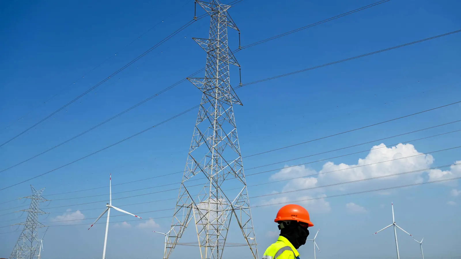 تجنبا لـ"أهواء بوتين".. دولتان أوروبيتان توقعان شراكة في مجال الطاقة