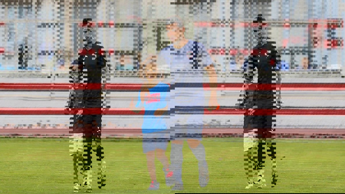 طارق حامد يُكذّب مرتضى منصور بشأن عدم حصوله على إذن للسفر للعلاج (صور)