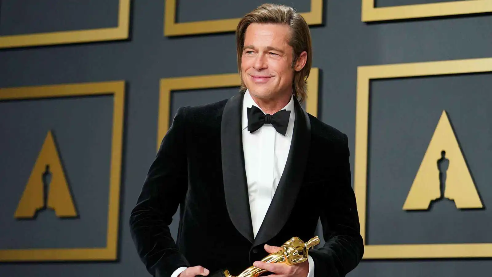 براد بيت مغطى بالدماء والكدمات.. ما القصة؟(صور)