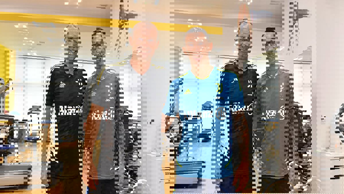 رسميًا: يوفنتوس يضم الأرجنتيني دي ماريا لمدة عام