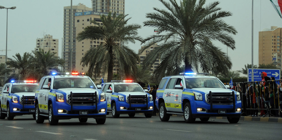 عقب اصطدامه عمدًا بدوريات الأمن.. توقيف مجاهر بالإفطار في الكويت