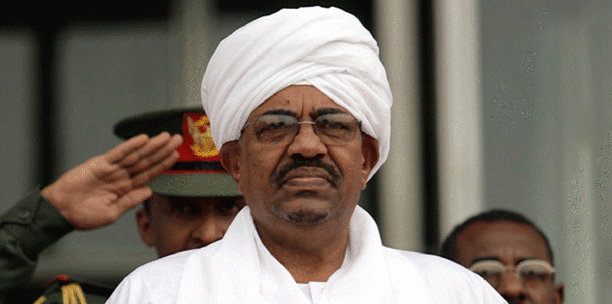 أزمة حلايب بين القاهرة والخرطوم.. سياسيون مصريون: البشير يهرب من أزماته الداخلية بحديثه عن المثلث