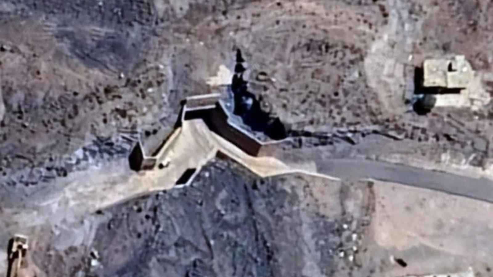 تفاصيل جديدة حول استهداف إسرائيل لجبل المانع جنوب دمشق (صور)