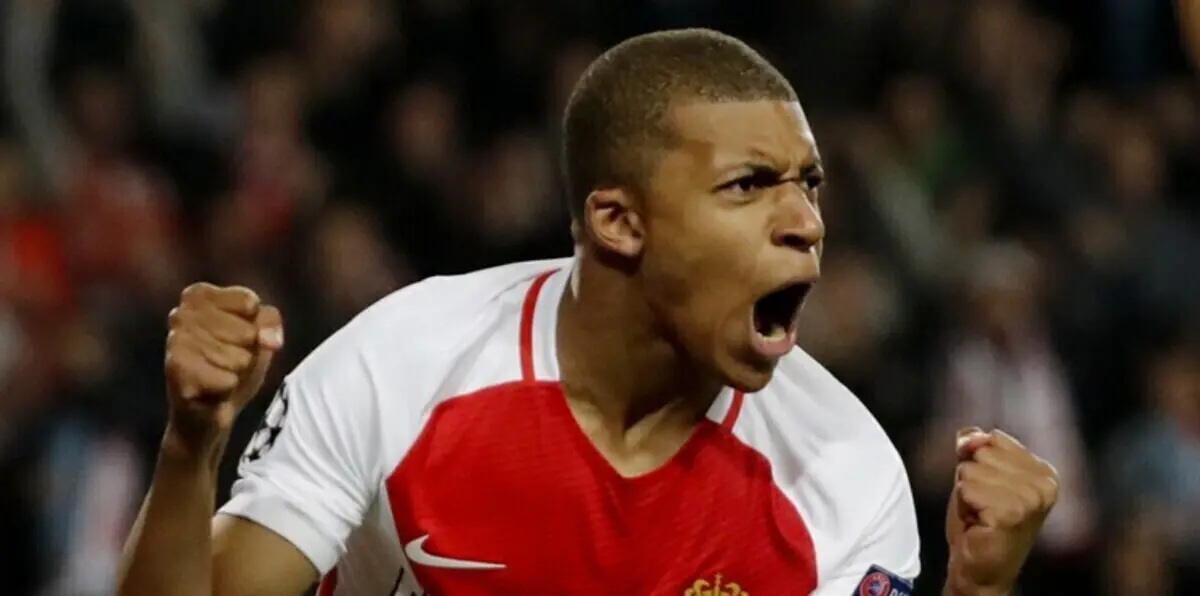 هل يتعاقد ريال مدريد مع مبابي؟.. بيريز يردّ