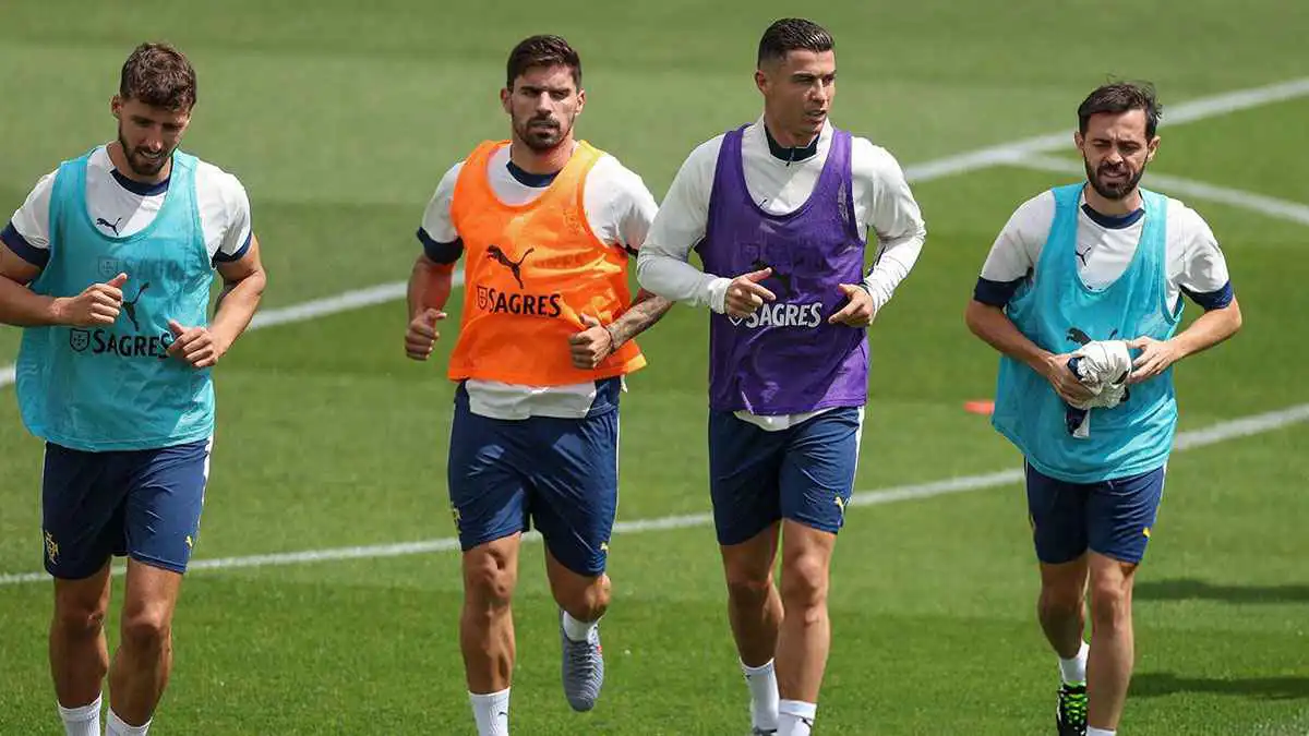 بمشاركة كريستيانو رونالدو.. موعد مباراة البرتغال وأرمينيا والقنوات الناقلة