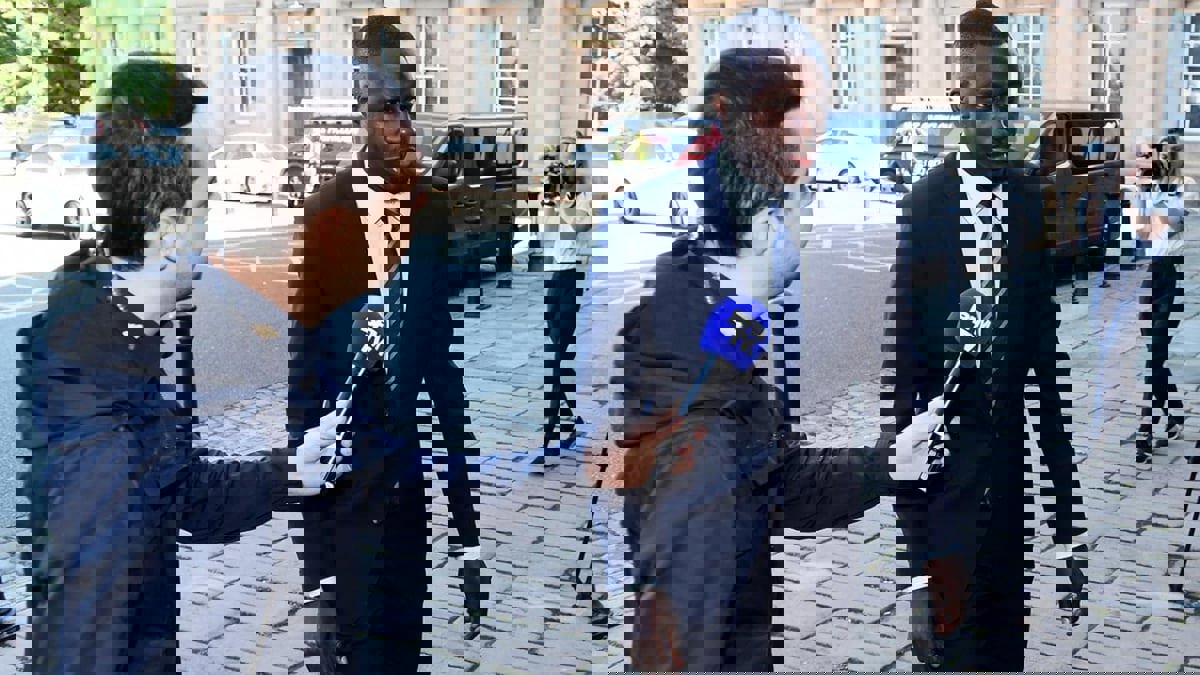 إسقاط تهمة اغتصاب عن بنجامين ميندي من أصل 7