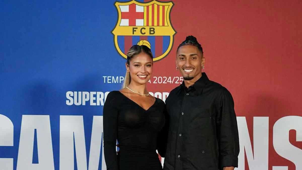 رد مثير من زوجة رافينا على تقارير رحيله عن برشلونة (صورة) 