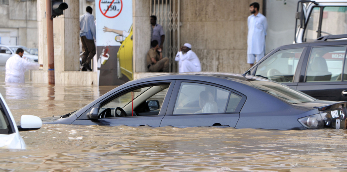 شاهد.. فيديو يظهر شدة الحالة الجوية التي تتعرض لها عدة مناطق في السعودية