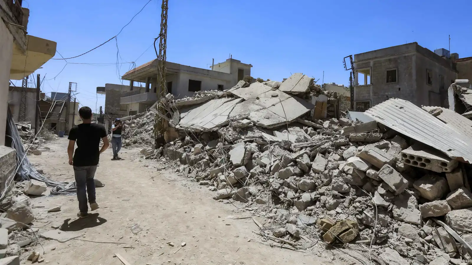 "تطهير وهدم ممنهج".. الجيش الإسرائيلي يكرر سيناريو غزة في جنوب لبنان