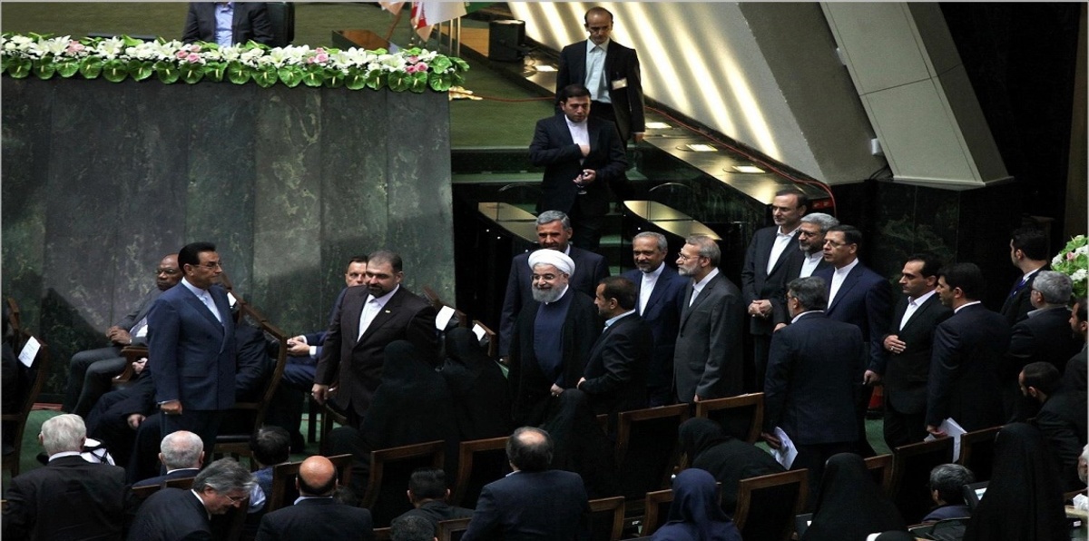 خلال مراسم تنصيبه.. روحاني: نمد يد الصداقة لكل دول الجوار‎