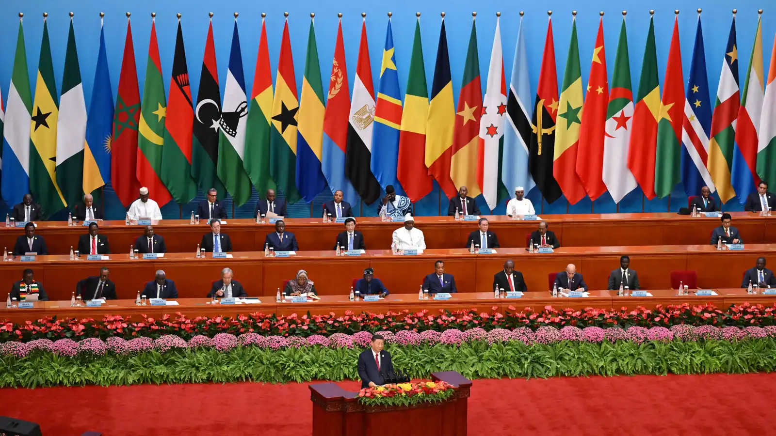 "الاحتواء الناعم".. المنح والتدريب بوابة بكين لترسيخ النفوذ في أفريقيا