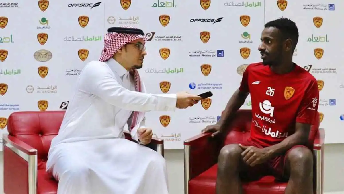 شايع شراحيلي يعلن تطورا مهمًا في أزمته مع نادي القادسية (فيديو)