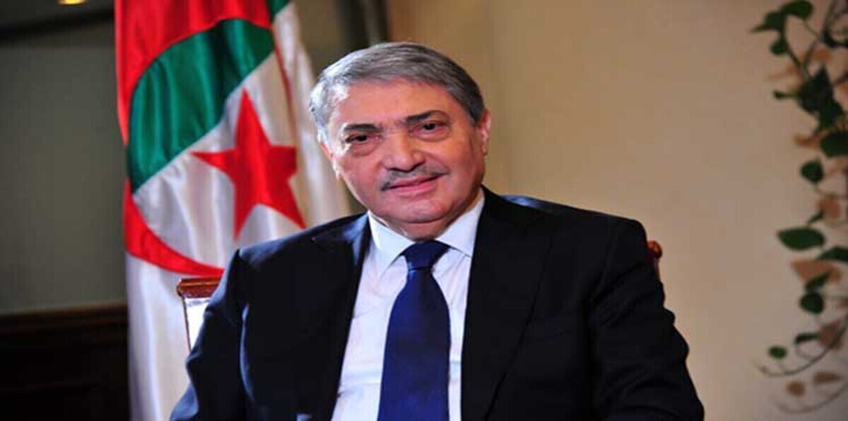 رئيس الحكومة الجزائرية الأسبق ينفي اتفاقه مع "أمير الجبل"