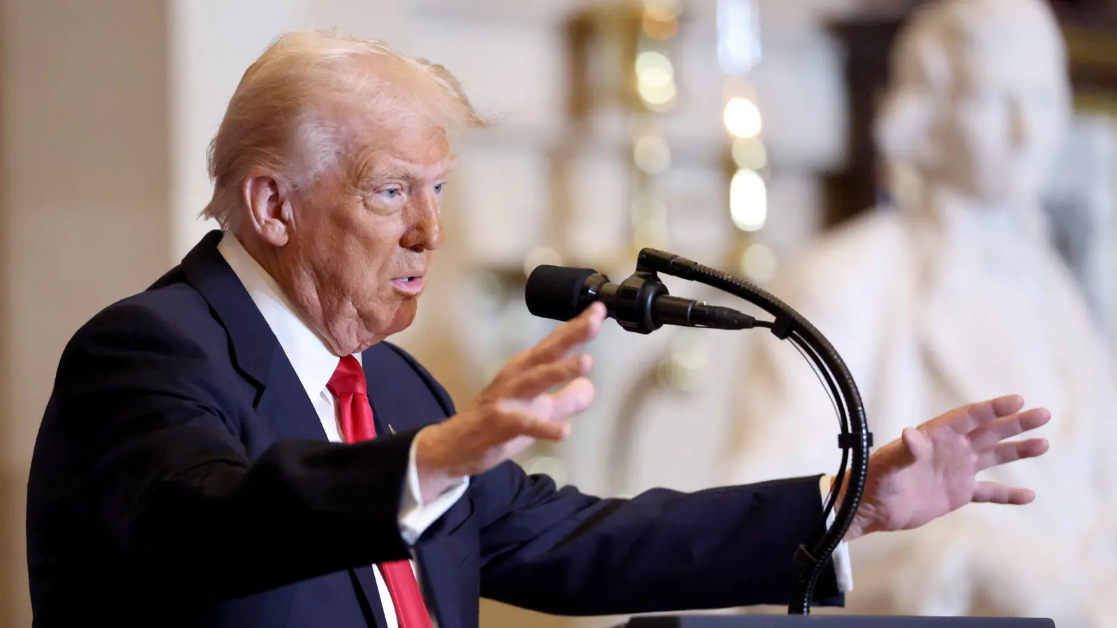 "الإهمال الخبيث".. هل تكون ورقة ترامب البديلة لخطة السلام في أوكرانيا؟