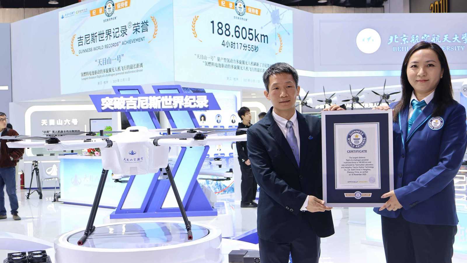 مسيّرة صينية تسجل رقما قياسيا لأطول مسافة طيران (فيديو)