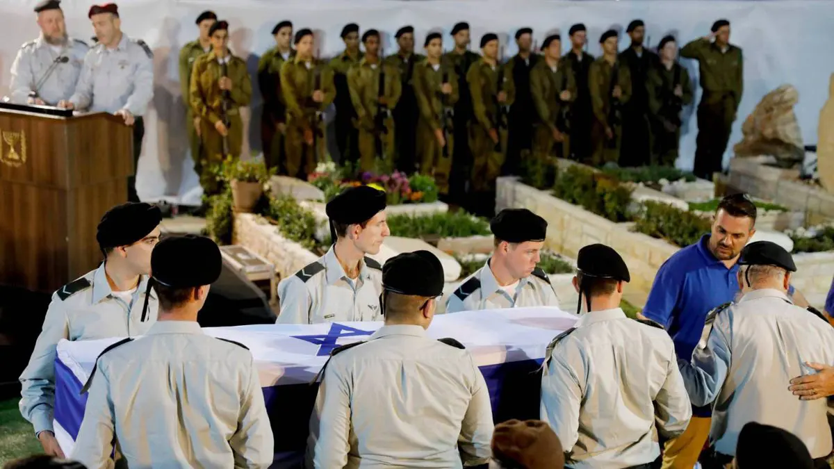 إسرائيل تنفي وجود صفقة لاستعادة جثة أحد جنودها من سوريا