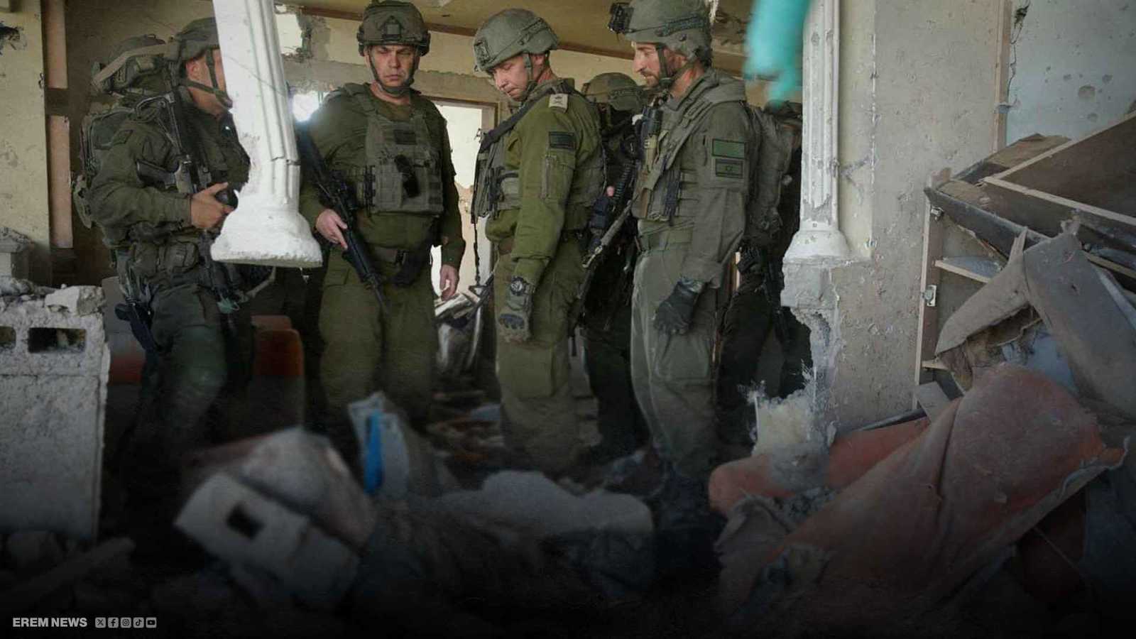 محاطاً بالضباط.. لماذا نشر الجيش الإسرائيلي صورة جديدة للسنوار؟ (فيديو إرم)