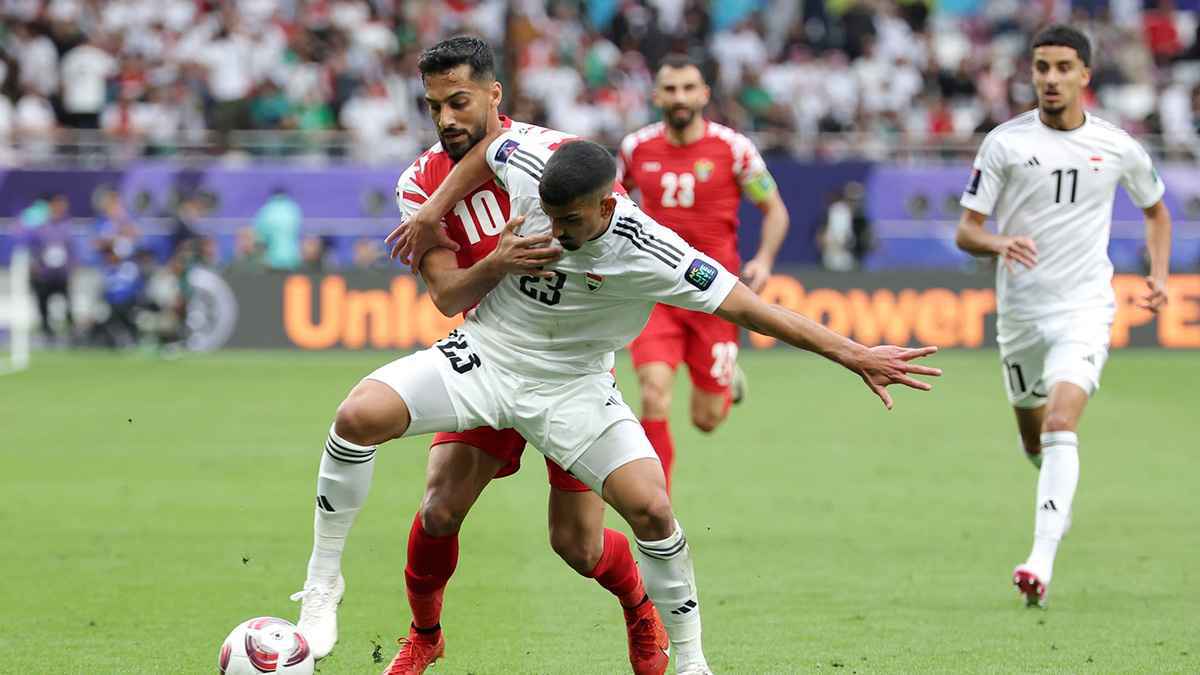 صراع العراق والأردن يشتعل: ماذا تحتاج المنتخبات العربية للتأهل إلى كأس العالم؟